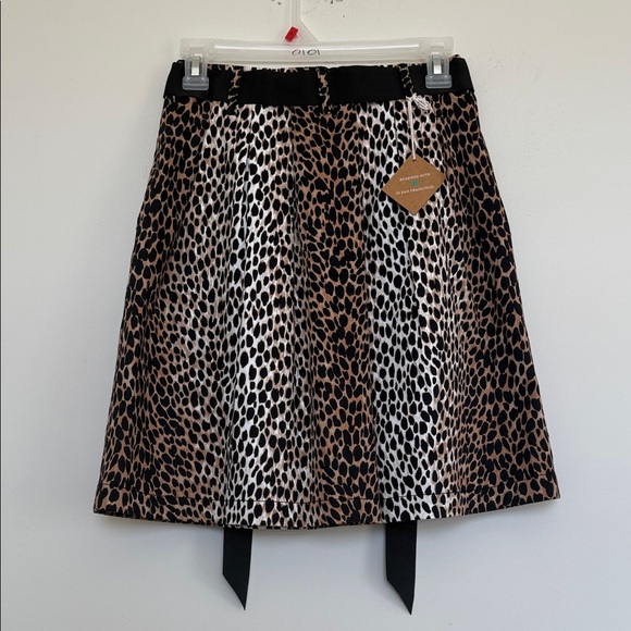 White House/Black Market Chic Animal Print A-Line Skirt - Picture 4 of 8